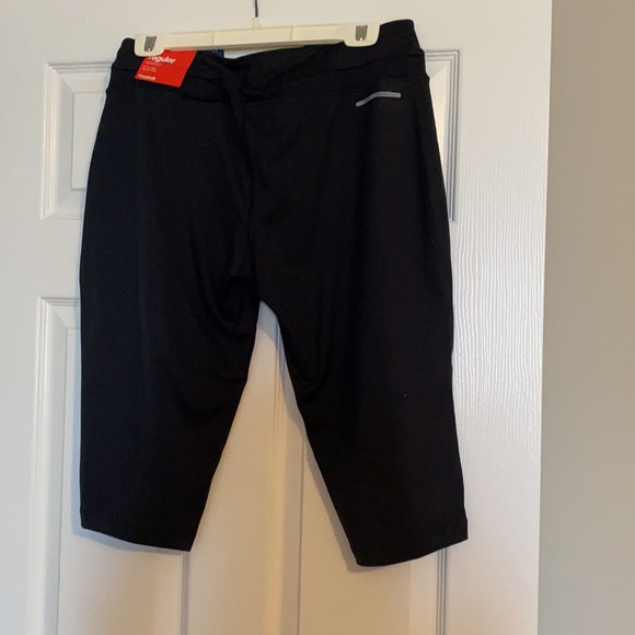 Black Reebok workout Capris - Picture 2 of 6